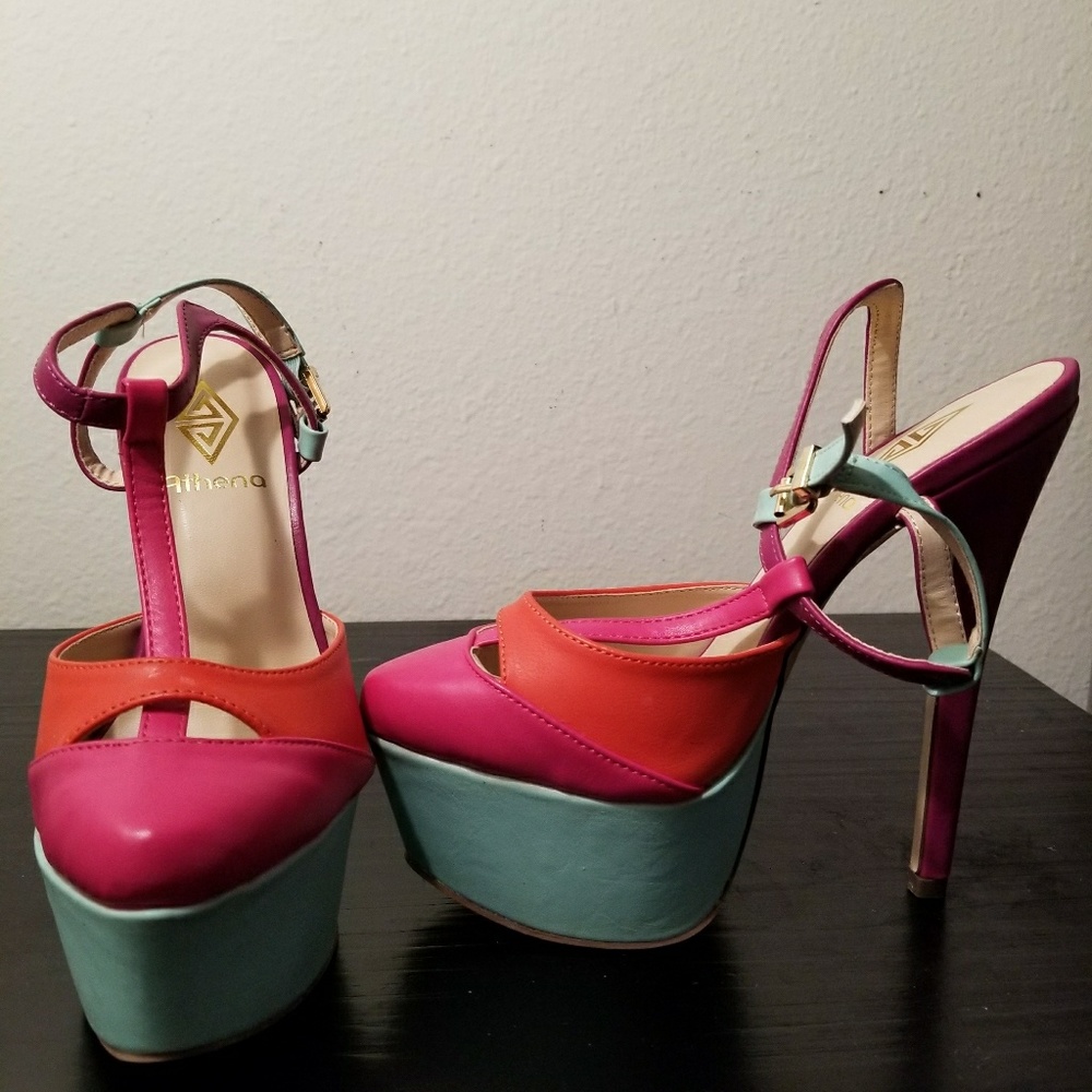 Multi colored pumps